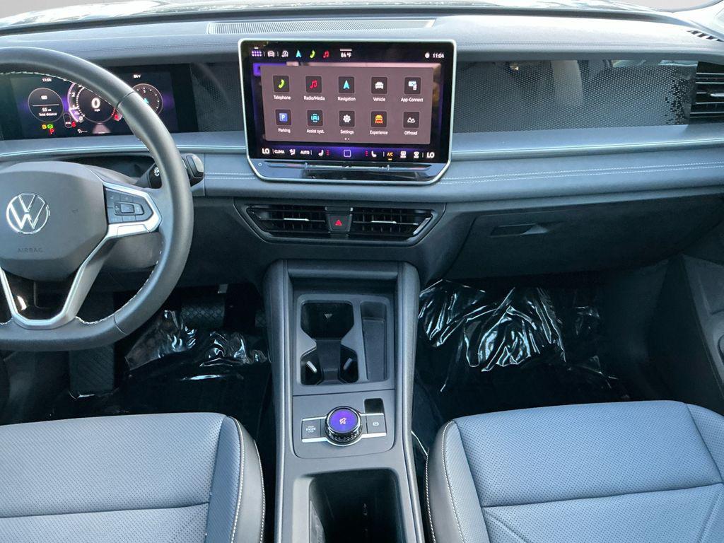 new 2025 Volkswagen Tiguan car, priced at $35,362