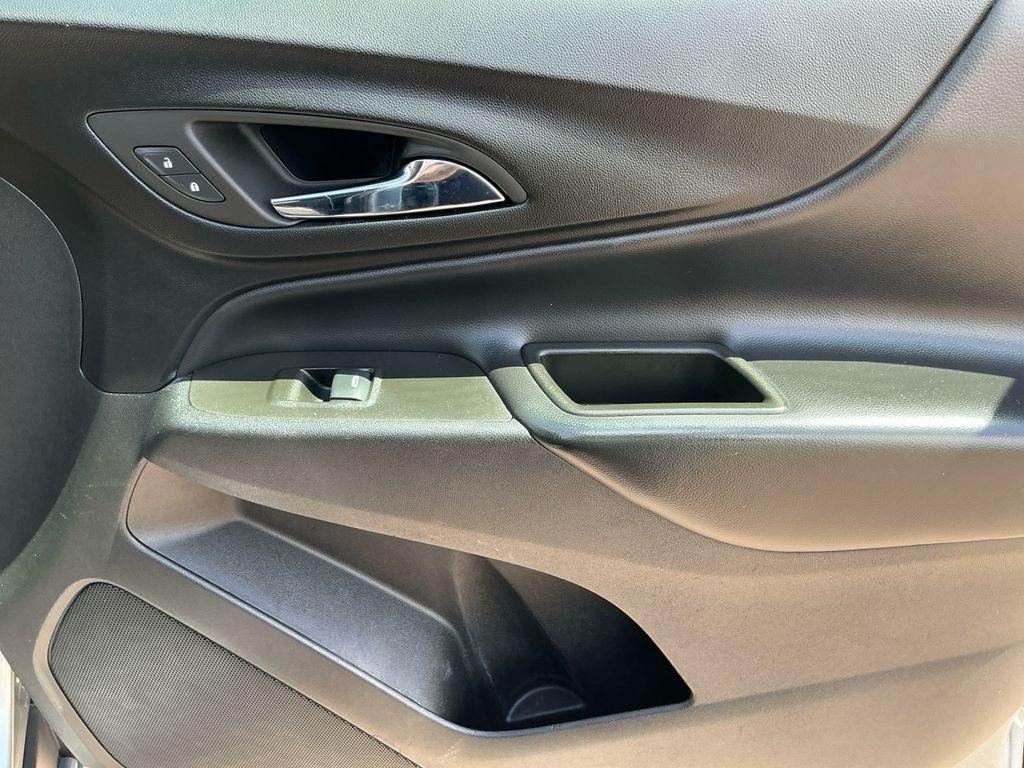 used 2023 Chevrolet Equinox car, priced at $18,999