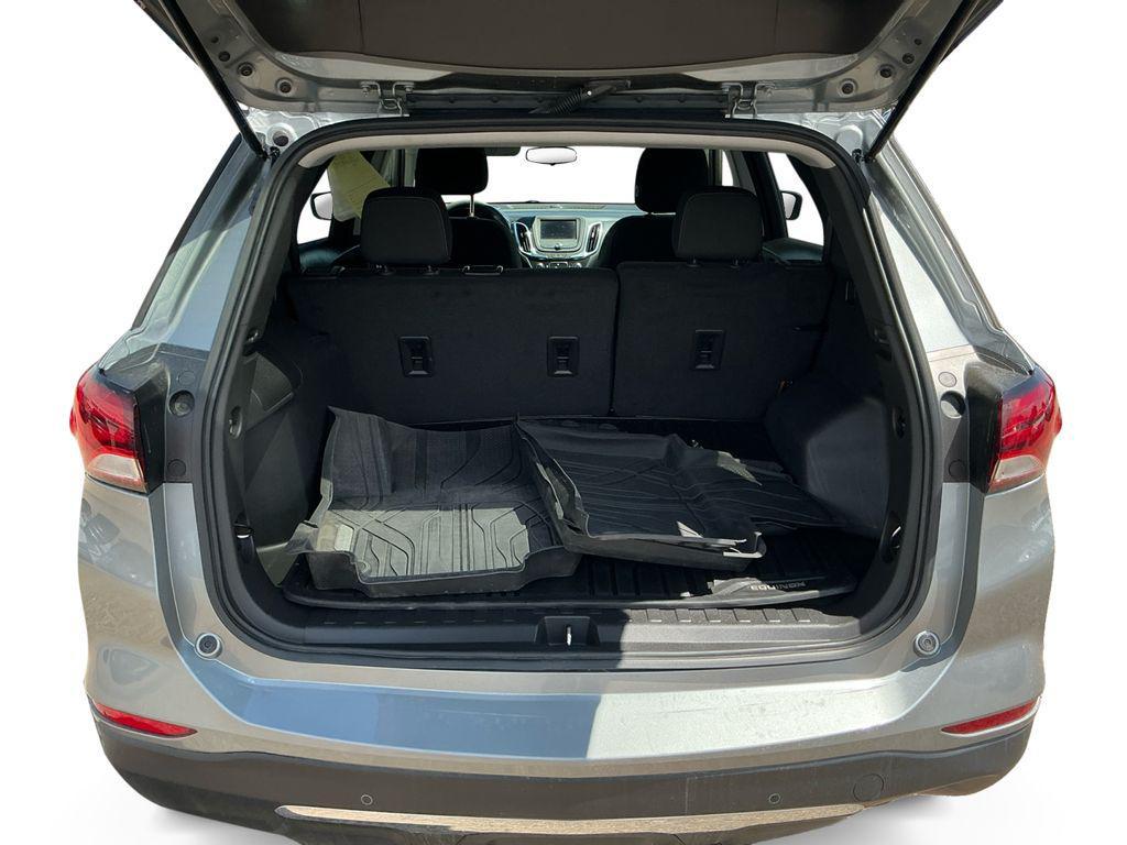 used 2023 Chevrolet Equinox car, priced at $18,999
