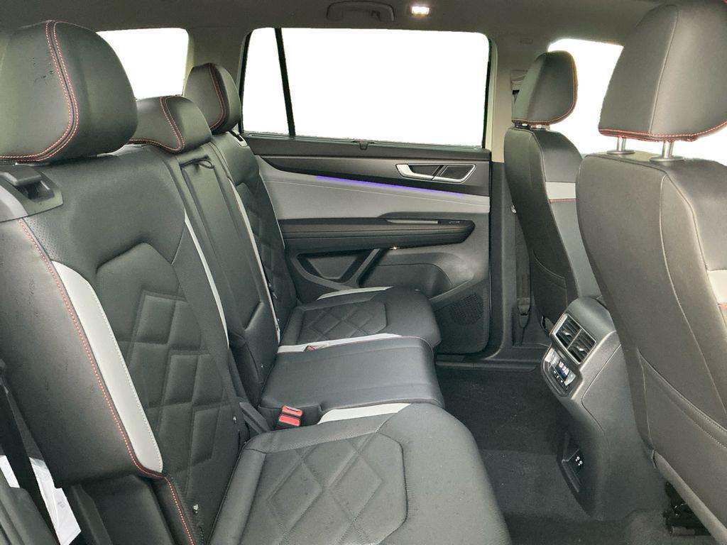 new 2026 Volkswagen Atlas car, priced at $51,308