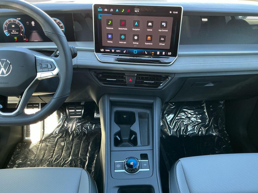 new 2025 Volkswagen Tiguan car, priced at $39,395