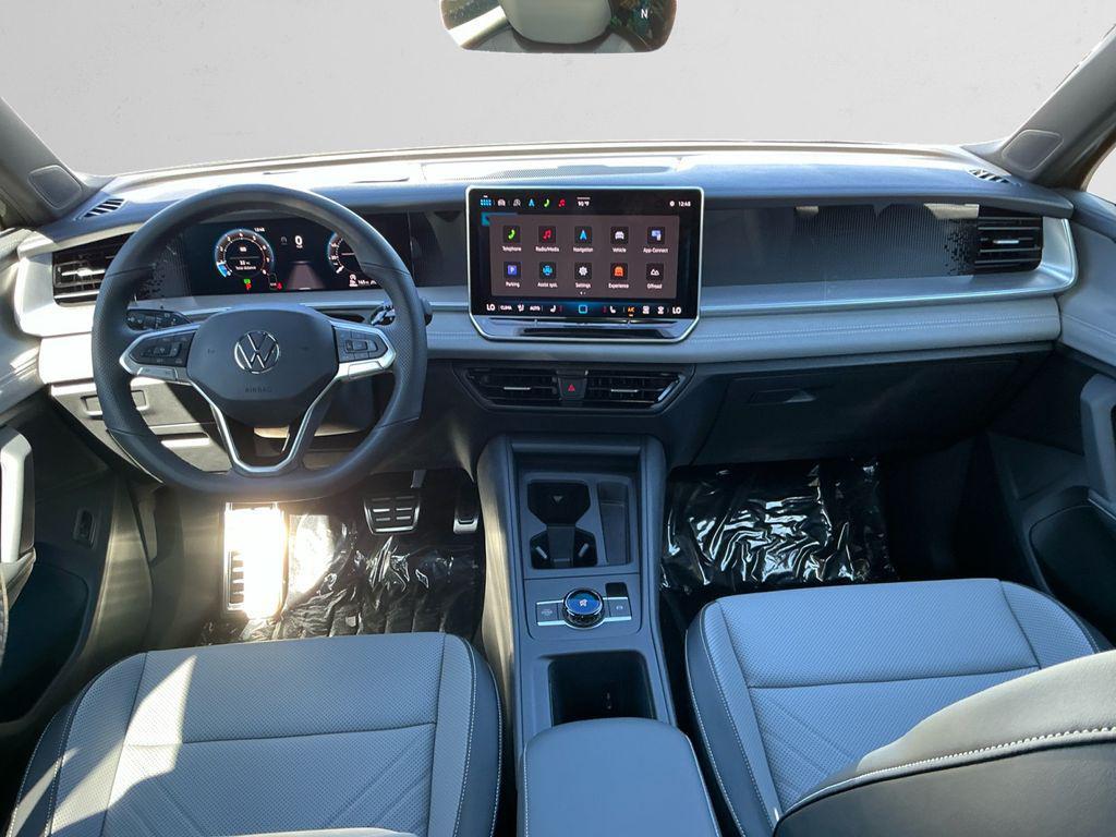 new 2025 Volkswagen Tiguan car, priced at $39,395