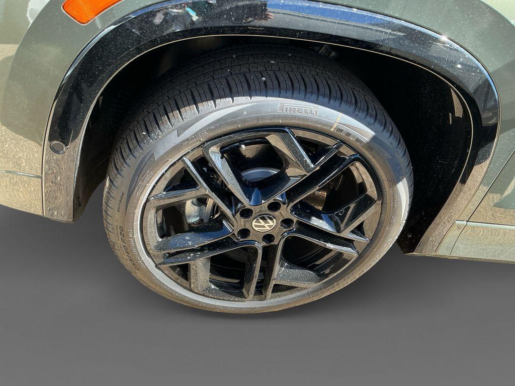 new 2025 Volkswagen Tiguan car, priced at $39,395