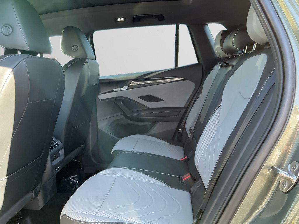 new 2025 Volkswagen Tiguan car, priced at $39,395