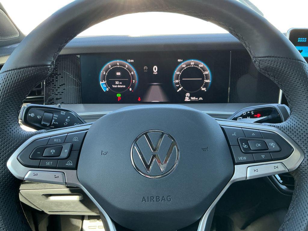 new 2025 Volkswagen Tiguan car, priced at $39,395