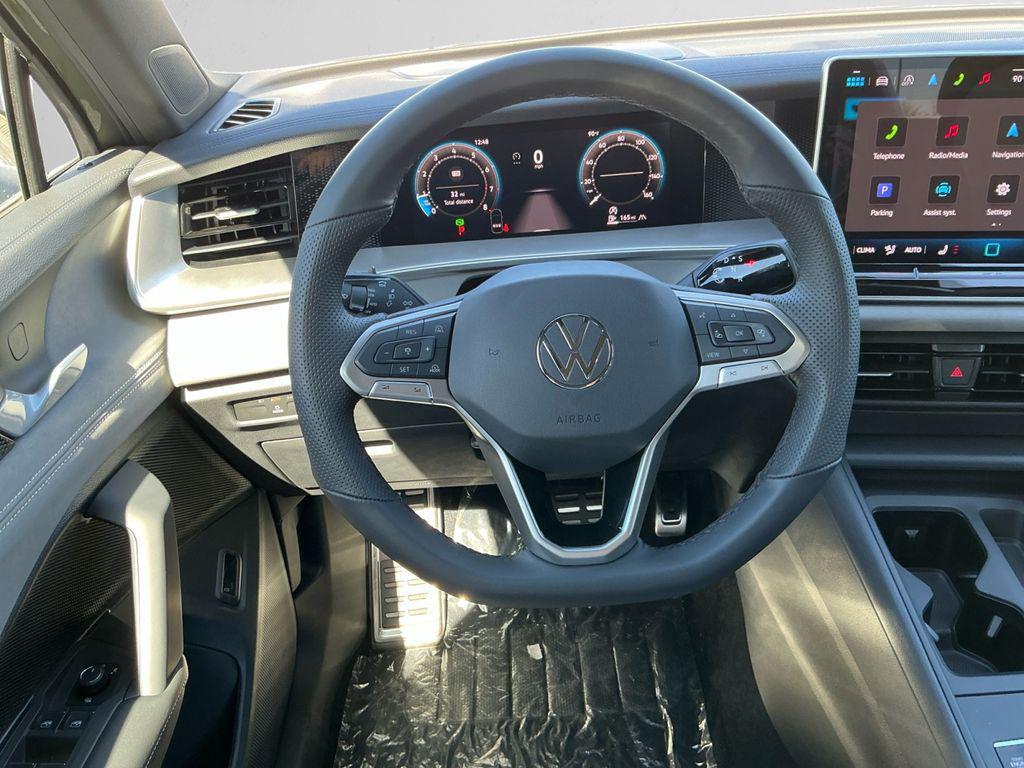 new 2025 Volkswagen Tiguan car, priced at $39,395