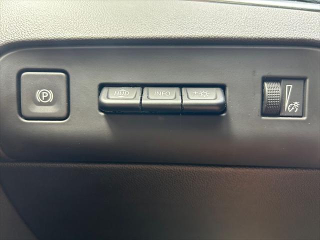 used 2024 Buick Enclave car, priced at $39,653