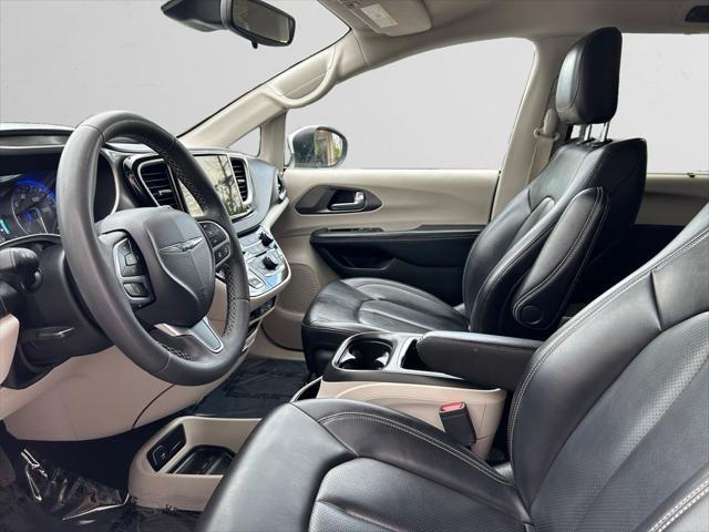 used 2023 Chrysler Pacifica car, priced at $23,914