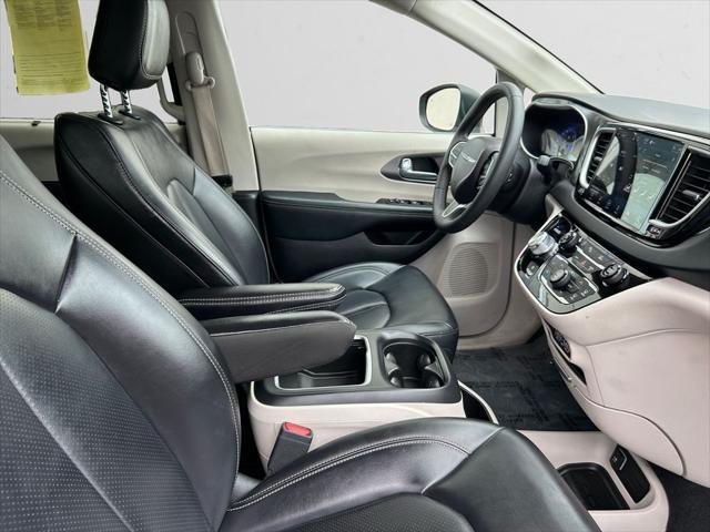 used 2023 Chrysler Pacifica car, priced at $23,914