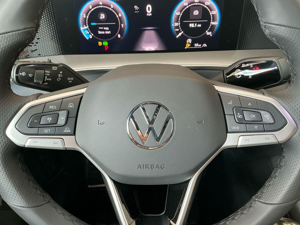new 2025 Volkswagen Tiguan car, priced at $39,796