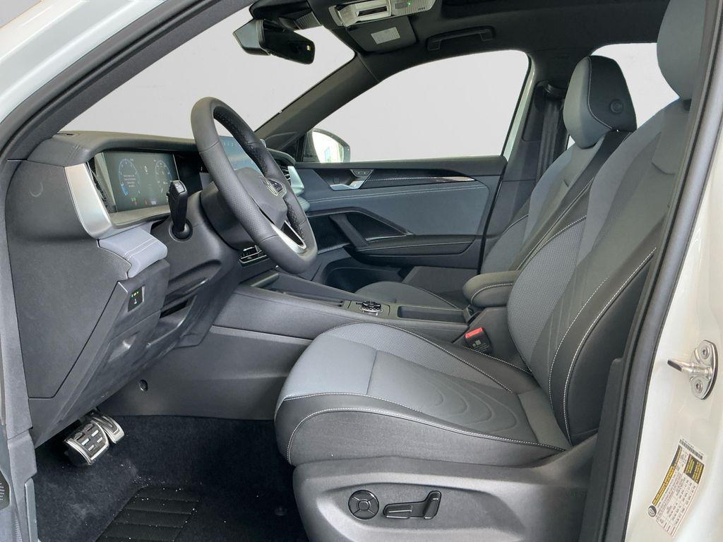 new 2025 Volkswagen Tiguan car, priced at $39,796