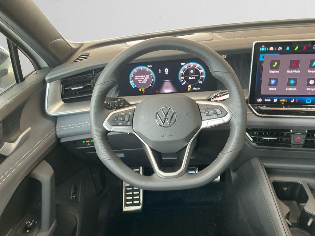 new 2025 Volkswagen Tiguan car, priced at $39,796