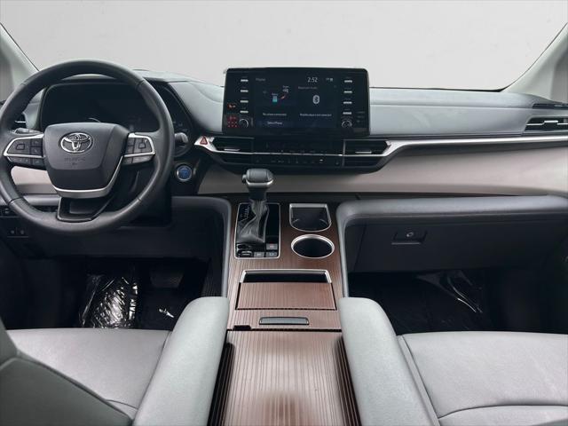 used 2024 Toyota Sienna car, priced at $44,684