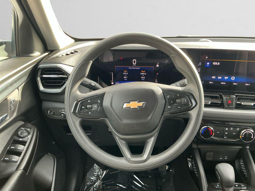 used 2024 Chevrolet TrailBlazer car, priced at $21,996