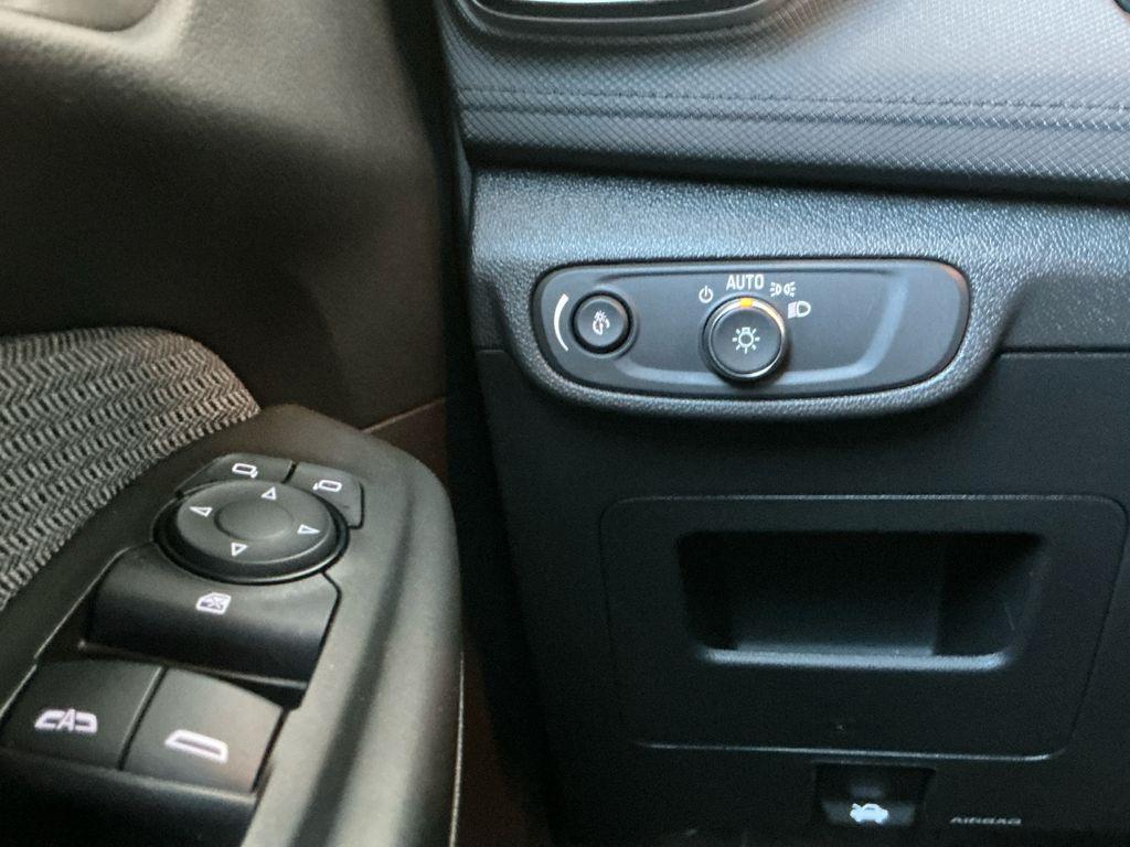 used 2025 Chevrolet TrailBlazer car, priced at $22,998