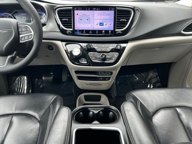 used 2022 Chrysler Pacifica car, priced at $20,984