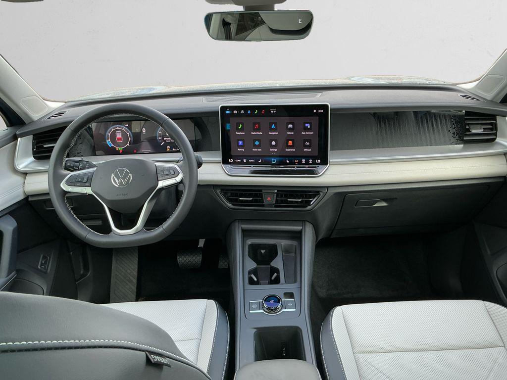 new 2025 Volkswagen Tiguan car, priced at $35,969