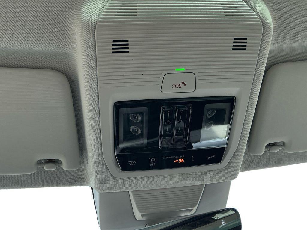 new 2025 Volkswagen Tiguan car, priced at $35,969