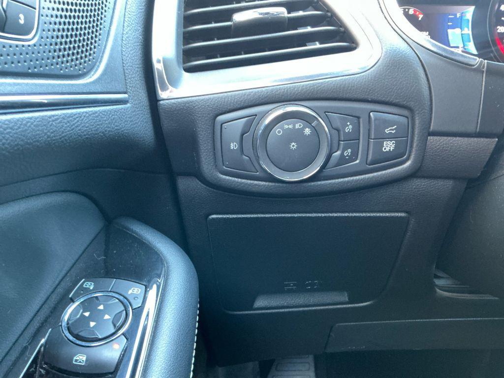 used 2020 Ford Edge car, priced at $19,890