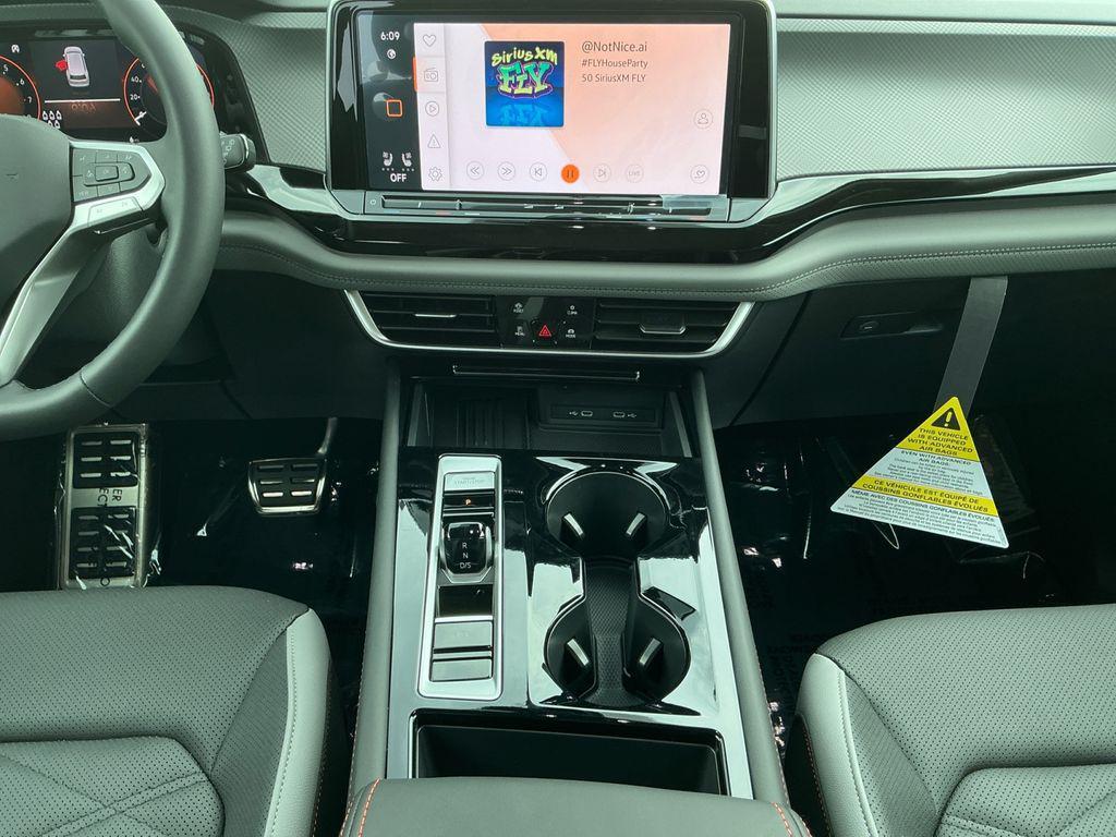 new 2025 Volkswagen Atlas car, priced at $45,806