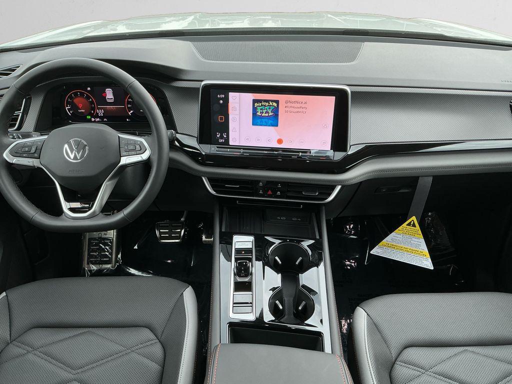 new 2025 Volkswagen Atlas car, priced at $45,806