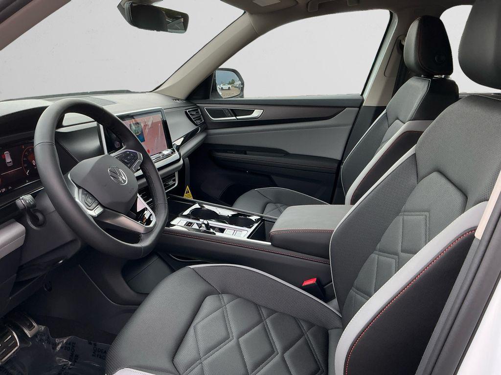 new 2025 Volkswagen Atlas car, priced at $45,806