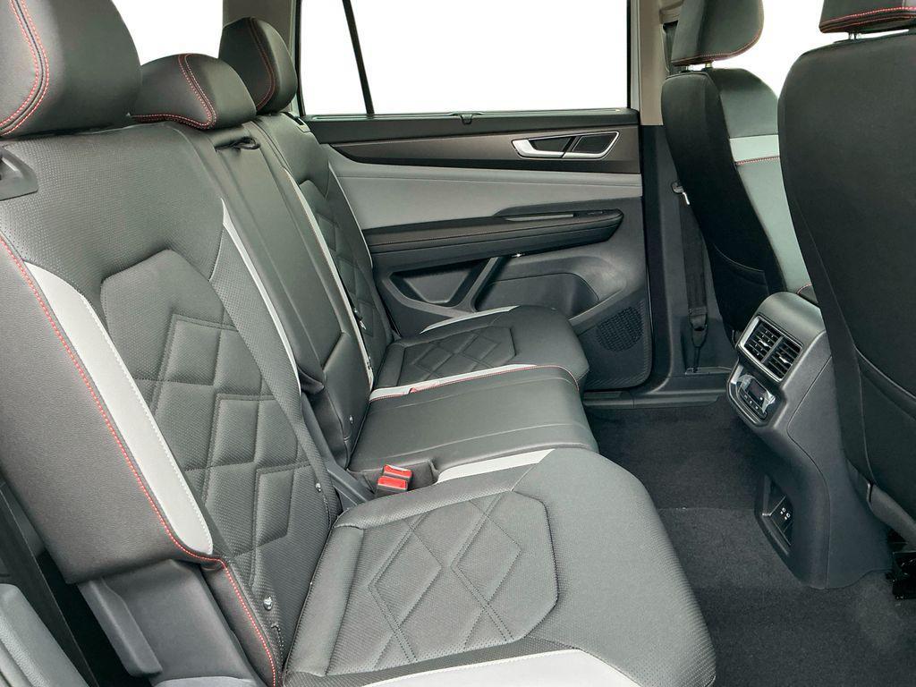 new 2025 Volkswagen Atlas car, priced at $45,806