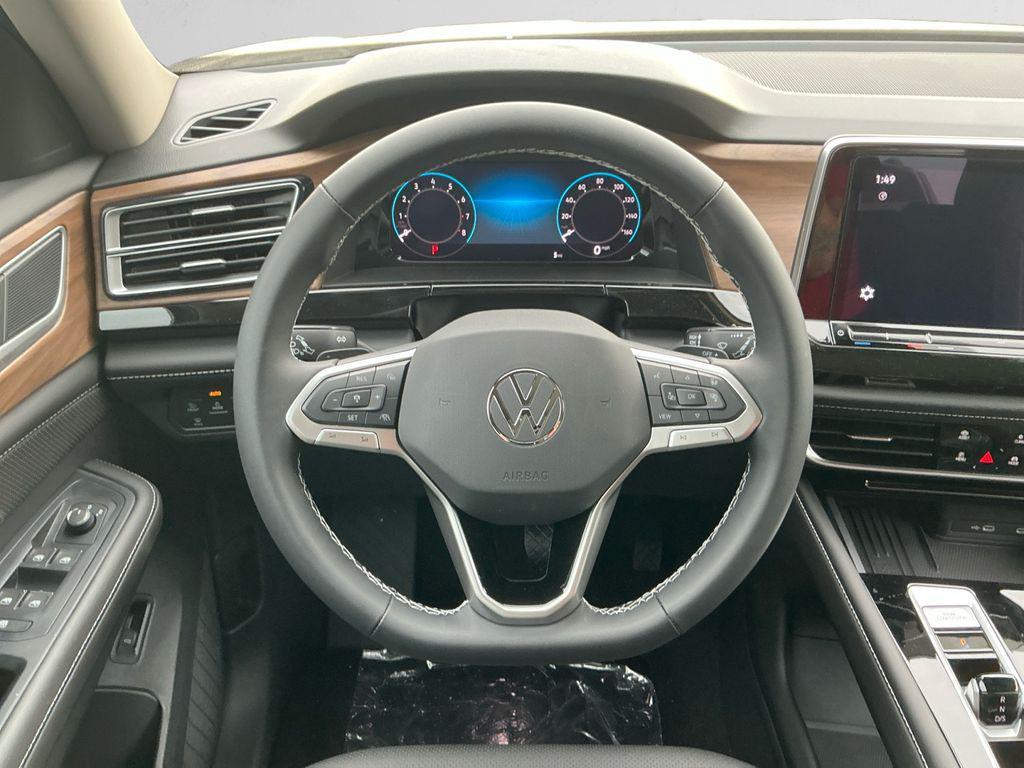 new 2025 Volkswagen Atlas car, priced at $44,815
