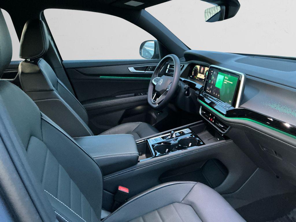 new 2025 Volkswagen Atlas Cross Sport car, priced at $47,299