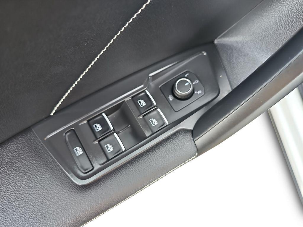 used 2022 Volkswagen Tiguan car, priced at $23,238