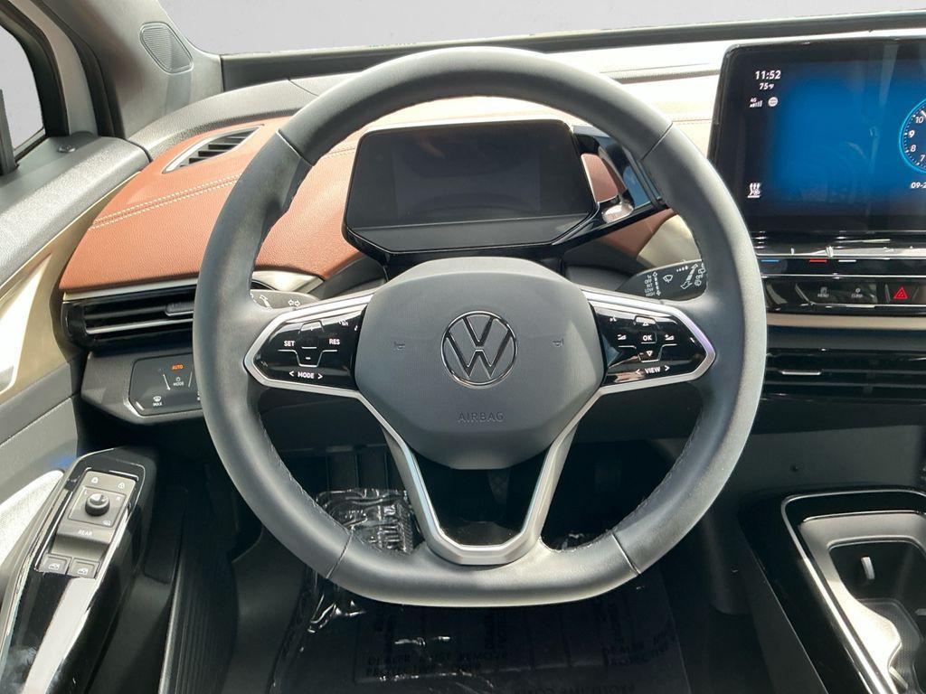 used 2024 Volkswagen ID.4 car, priced at $22,998