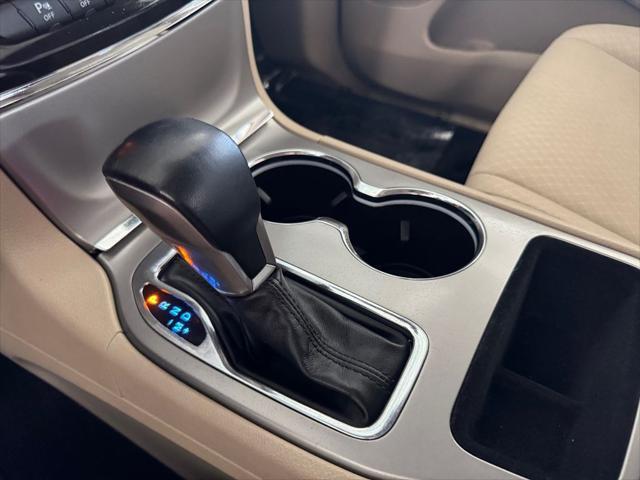 used 2022 Jeep Grand Cherokee car, priced at $23,995