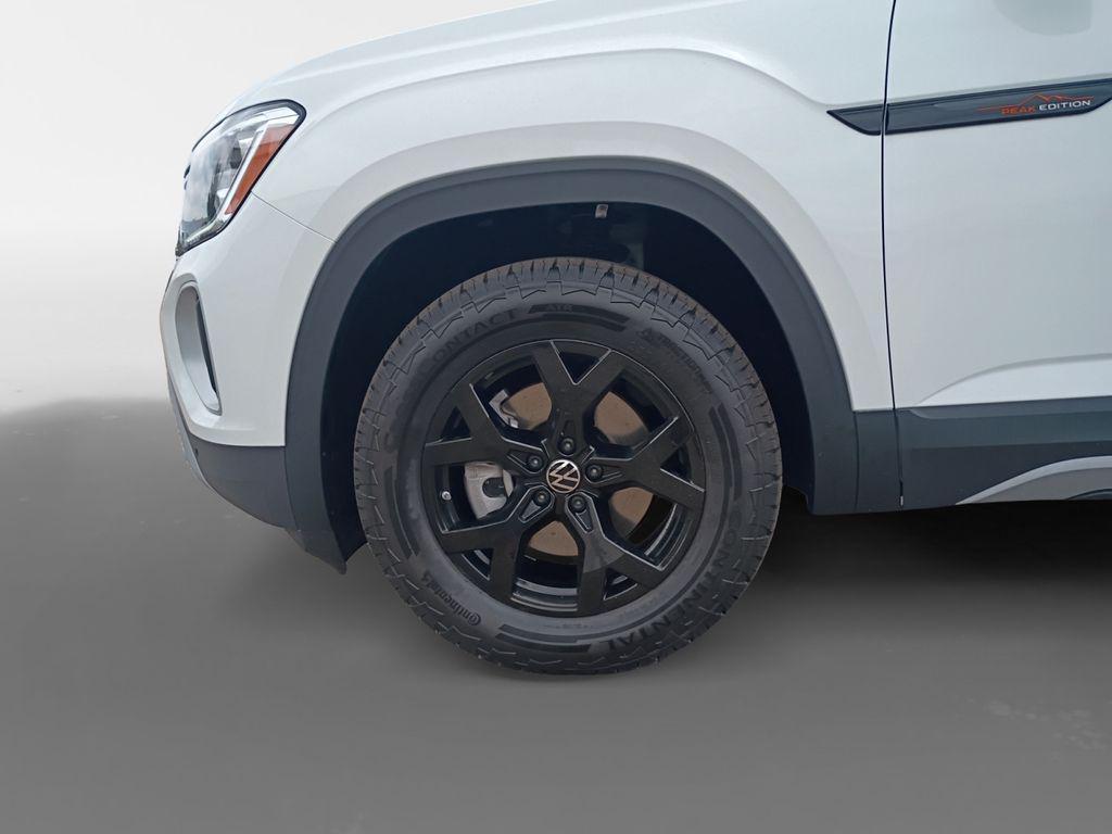 new 2025 Volkswagen Atlas car, priced at $45,806