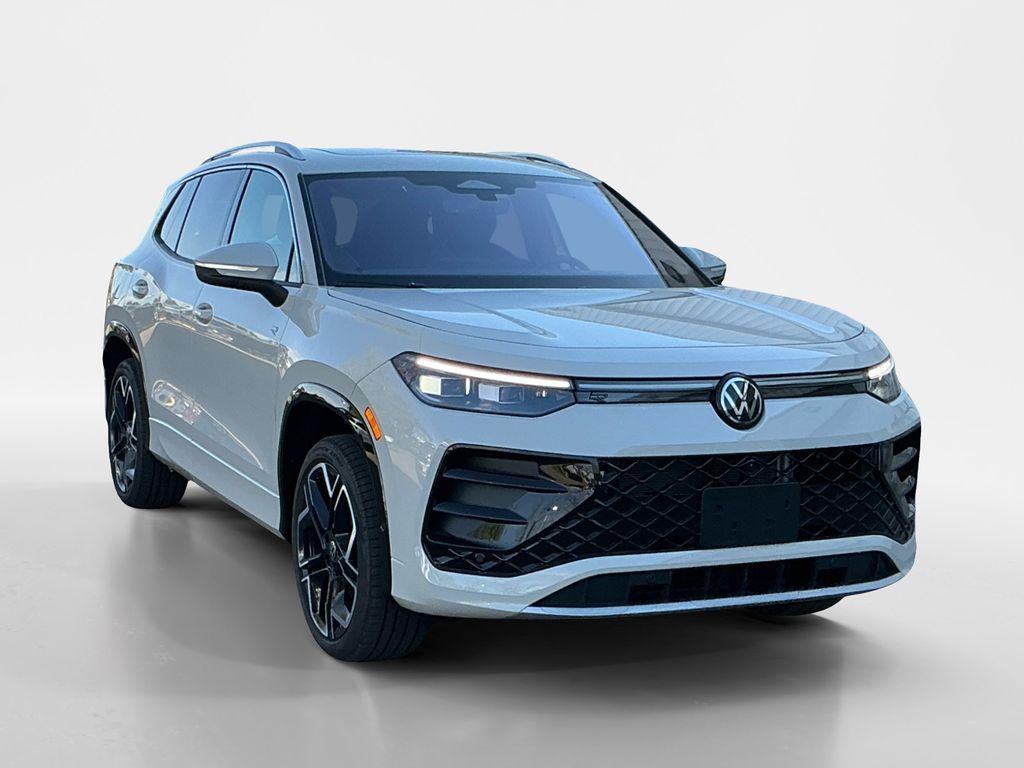 new 2025 Volkswagen Tiguan car, priced at $43,623
