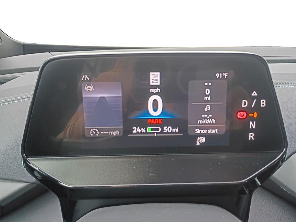 new 2025 Volkswagen ID.4 car, priced at $50,871