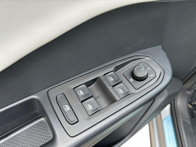 new 2025 Volkswagen Taos car, priced at $31,950