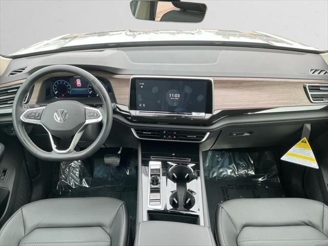 new 2025 Volkswagen Atlas car, priced at $51,076