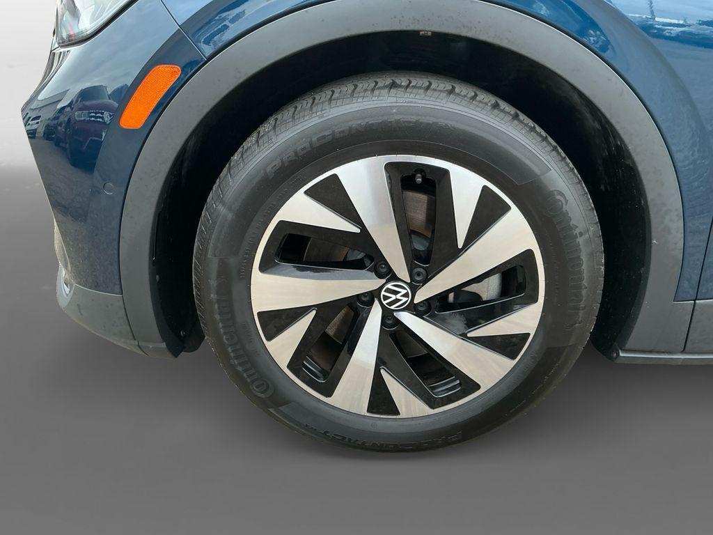 used 2023 Volkswagen ID.4 car, priced at $21,998