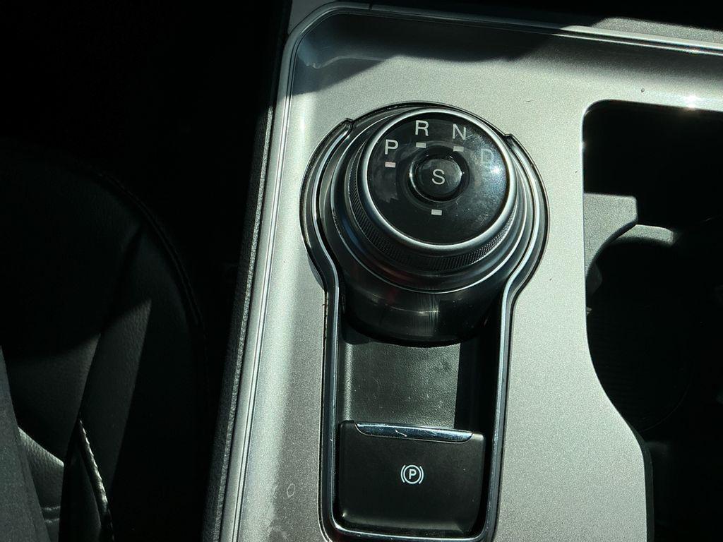 used 2024 Ford Edge car, priced at $21,222