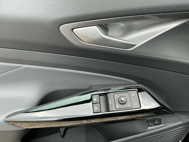 new 2025 Volkswagen ID.4 car, priced at $54,863