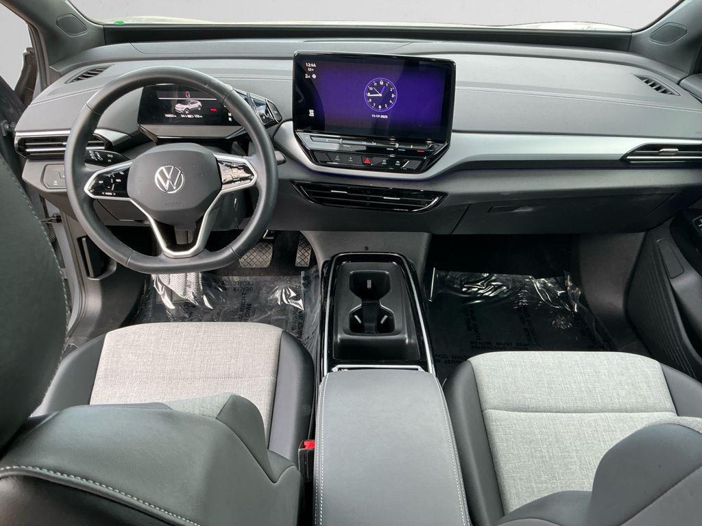 used 2024 Volkswagen ID.4 car, priced at $21,498