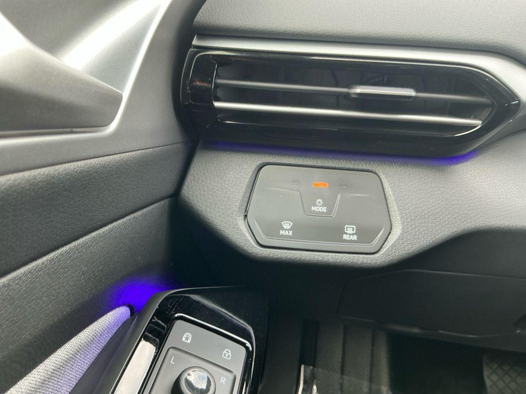 used 2024 Volkswagen ID.4 car, priced at $21,498