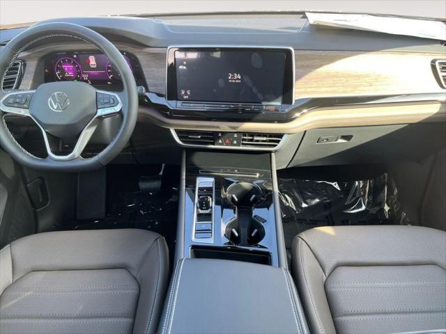 new 2025 Volkswagen Atlas car, priced at $50,621