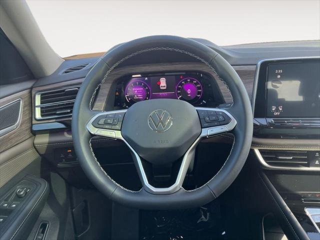 new 2025 Volkswagen Atlas car, priced at $50,621