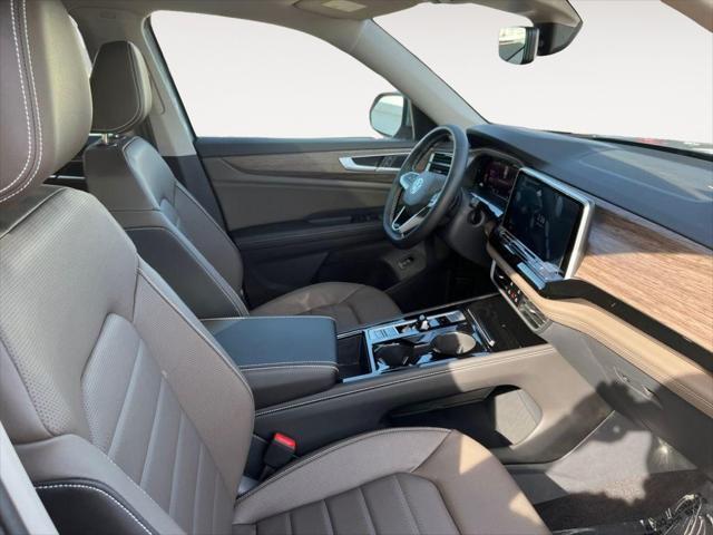new 2025 Volkswagen Atlas car, priced at $50,621