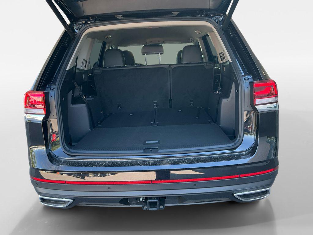 new 2025 Volkswagen Atlas car, priced at $43,250