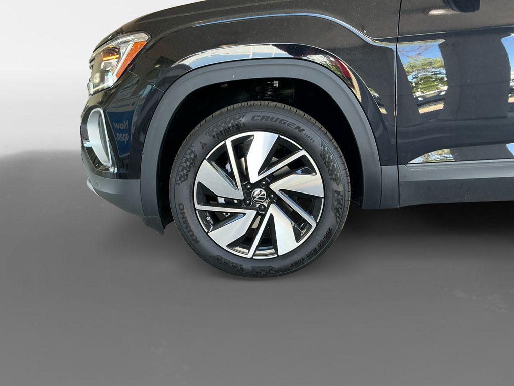 new 2025 Volkswagen Atlas car, priced at $43,250