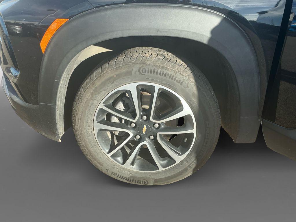 used 2025 Chevrolet TrailBlazer car, priced at $22,985