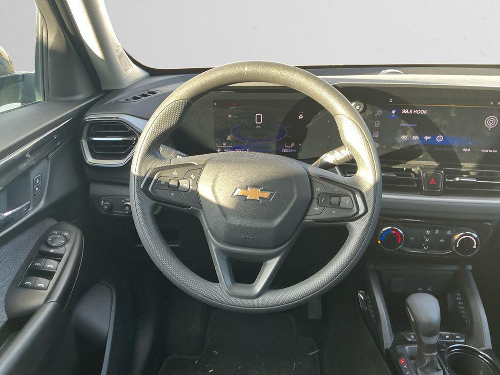 used 2025 Chevrolet TrailBlazer car, priced at $22,985