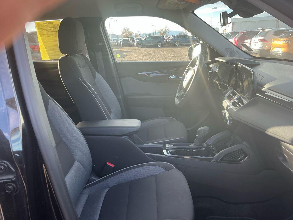 used 2025 Chevrolet TrailBlazer car, priced at $22,985